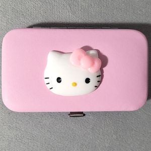 Hello Kitty Manicure Set. 7-Piece Set.
